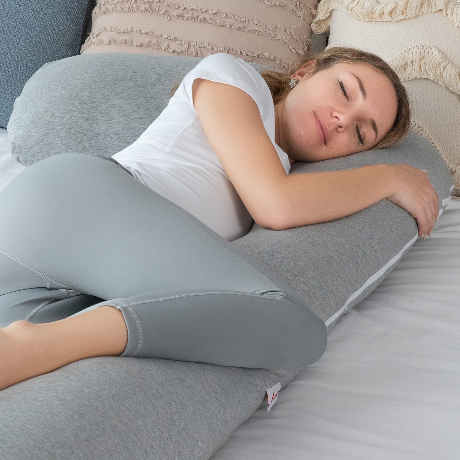 "Luxuriously Comfortable L-Shaped Body Pregnancy Pillow for Blissful Side Sleeping and Support for Pregnant Women, Complete with Cozy Jersey Cover"