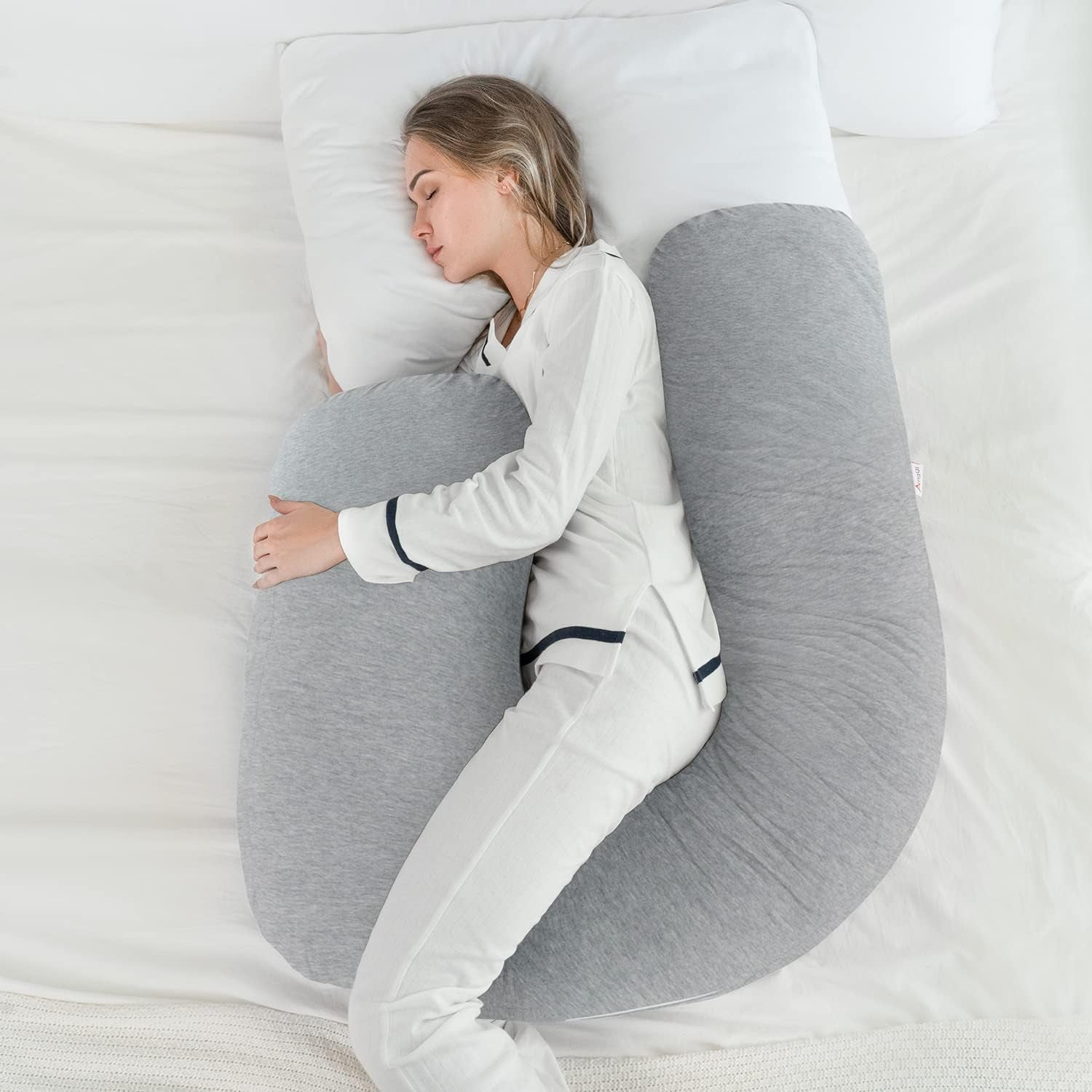 "Luxuriously Comfortable L-Shaped Body Pregnancy Pillow for Blissful Side Sleeping and Support for Pregnant Women, Complete with Cozy Jersey Cover"